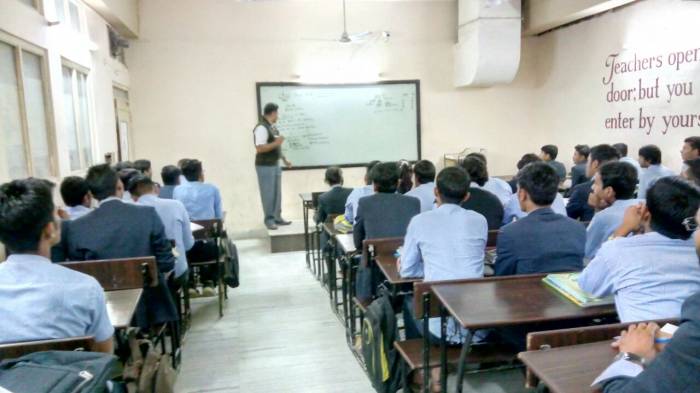 Expert lecture Delivered by Dr. GS Sisodia (BSC) At Aishwarya College
