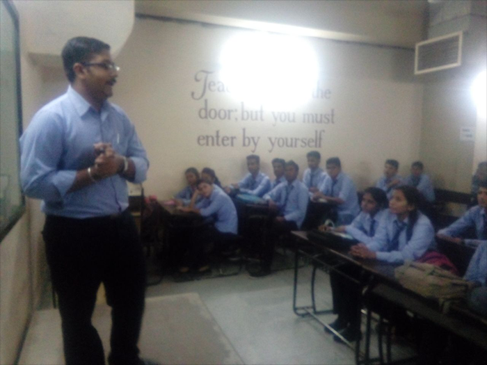 Expert Lecturer by Mr Naveen Joshi in BA